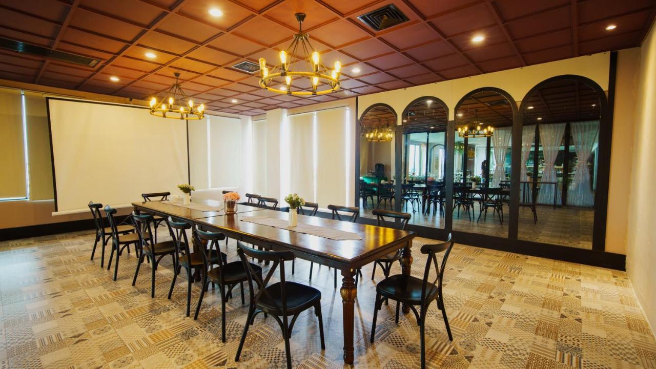 King'S Hotel Nagoya Batam Exterior foto