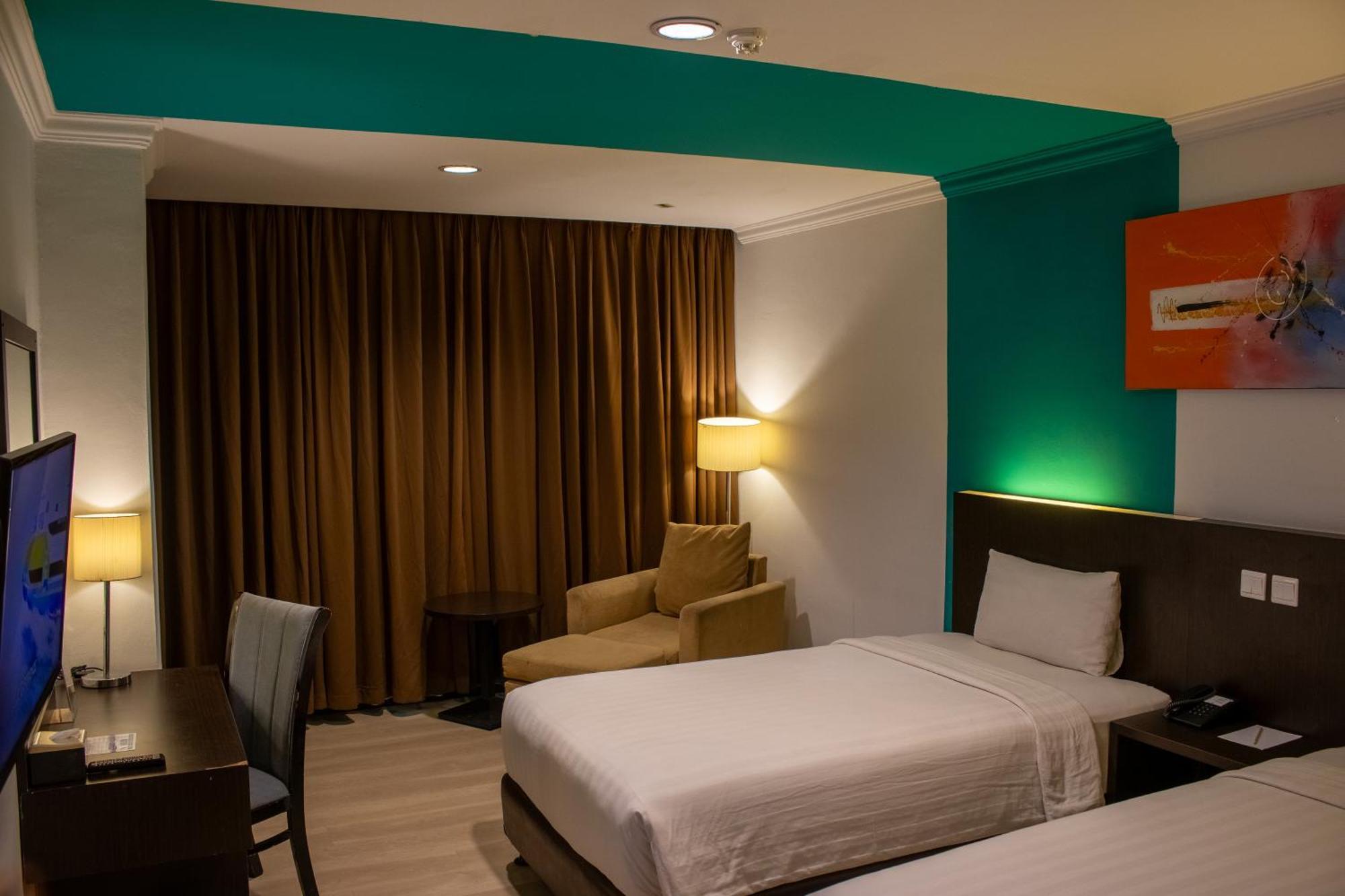 King'S Hotel Nagoya Batam Exterior foto