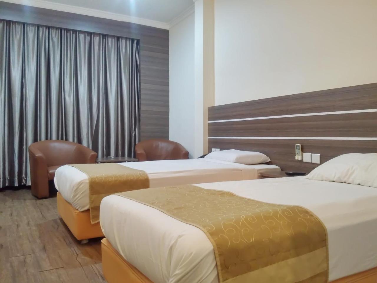 King'S Hotel Nagoya Batam Exterior foto